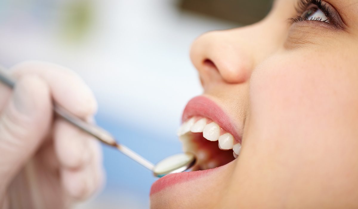 4 Signs You Need to See the Dentist NOW